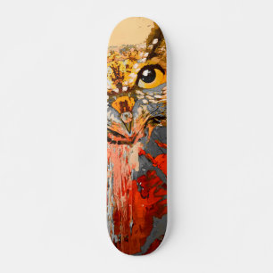 Owl, abstracte achtergrond in rood, goud persoonlijk skateboard