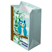 Owl Birthday Medium Cadeauzakje (Voorkant Gekanteld)