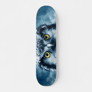 Owl in het sneeuwskateboard persoonlijk skateboard