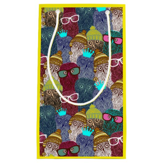 Owl in kroon klein cadeauzakje (Voorkant)