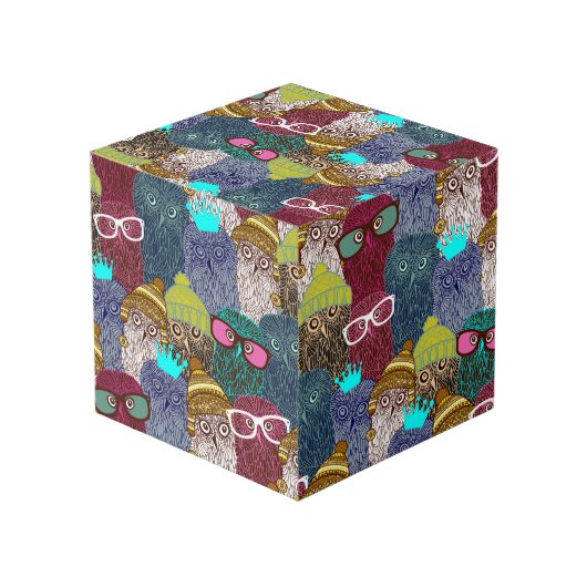 Owl in kroon kubus (Achter hoekig)