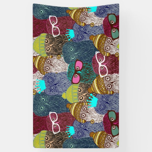 Owl in kroon spandoek (Verticaal)