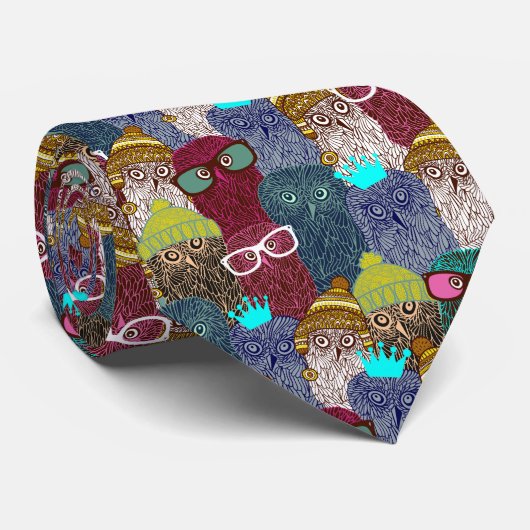 Owl in kroon stropdas (Opgerold)