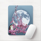 Owl in plum Tree Muismat (Met muis)