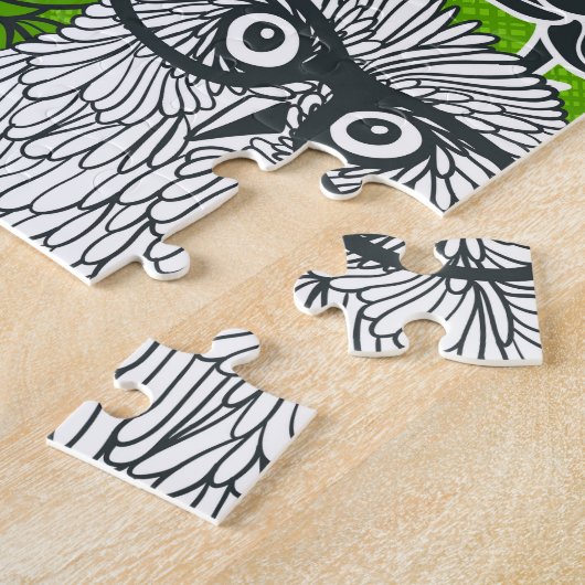 Owl in rode rozen legpuzzel (Zijkant)