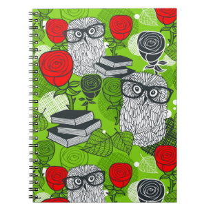 Owl in rode rozen notitieboek