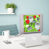 Owl in rode rozen sticker (Laptop op bureau)