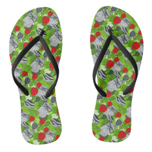 Owl in rode rozen teenslippers