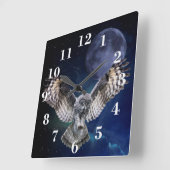Owl in vlucht vierkante klok (Hoek)