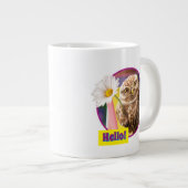 Owl met bloem in brievenbus grote koffiekop (Voorkant rechts)