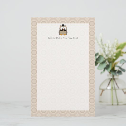 Owl met snor en Pet Briefpapier (Staand voorkant)