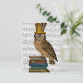 Owl op boeken briefkaart (Staand voorkant)