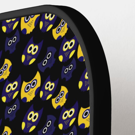 Owl Patroon Pickleball Paddle (Links Detail)