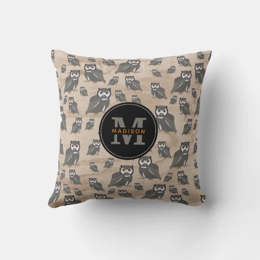 Owl Pattern & Rustic Wood Monogram Kussen (Achterkant)