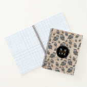 Owl Pattern & Rustic Wood Monogram Notitieboek (Binnen)