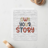 Own Your Story – Inspirational Typography Design Notitiekaartje (Voorkant / Achterkant in situ)