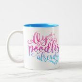 Oy met de Mok van de puree al (Links)