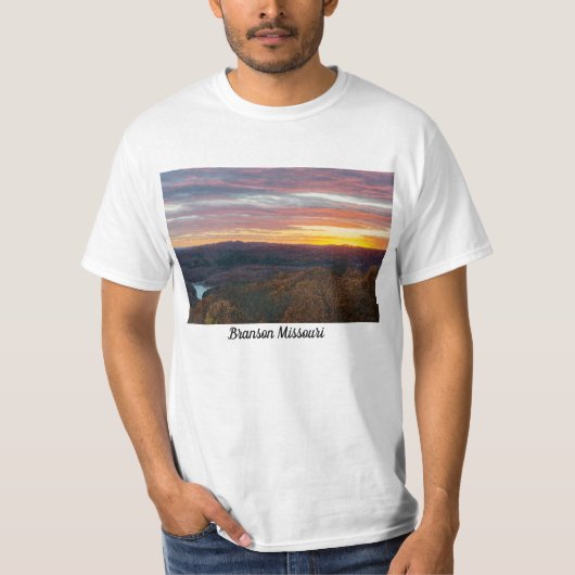 Ozark Mountains Autumn Sunset T-shirt (Voorkant)