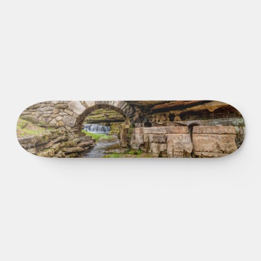 Ozarks Waterfall under Bridge Persoonlijk Skateboard (Horizontaal)