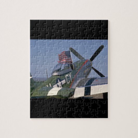 P51 Mustang, Uitzicht achteraan.(vlag)_WWII Planes Legpuzzel (Verticaal)