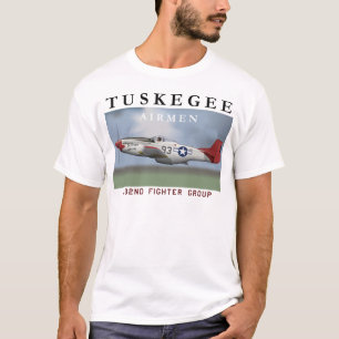 P51D Red Tail-strijder, gevlogen door Tuskegee Air T-shirt