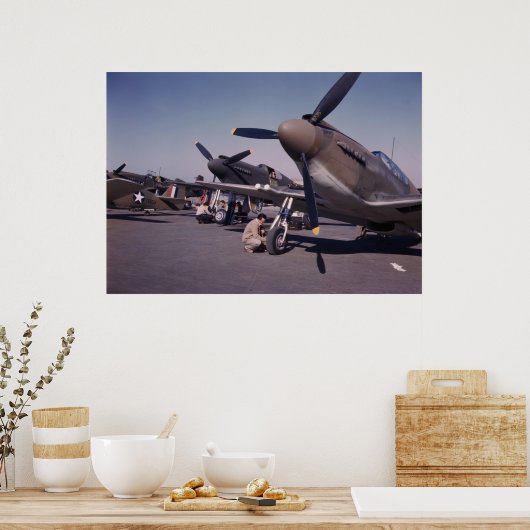 P-51 Mustang Prep, 1942 Poster (Keuken)