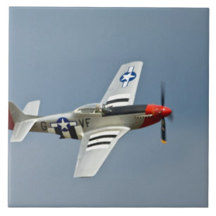 P-51D Mustang jachtvliegtuig met D-Day markeringen Tegeltje