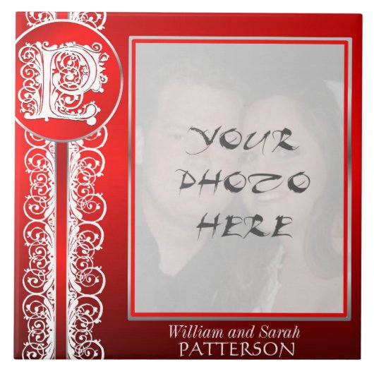 P Monogram "White Lace on Red" met foto — Tegel Tegeltje (Voorkant)