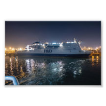 P&O Pride of Hull-veerboot 's nachts