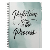 P: Perfectie zit in het proces Notitieboek (Voorkant)