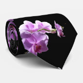 © P Wherrell Pink orchid op zwarte achtergrond Stropdas (Opgerold)