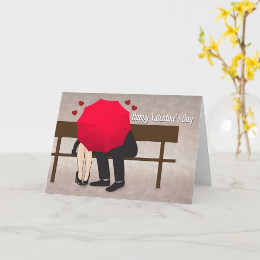 Paar achter een rode paraplu voor Valentijns Kaart (Gele Bloem)