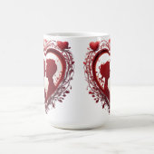 Paar dat elkaar omhelst in een groot rood hart koffiemok (Center)