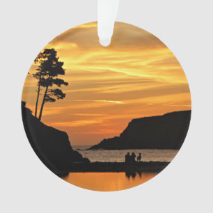 Paar & Dog Vivid Beach Sunset Silhouettes Ornament