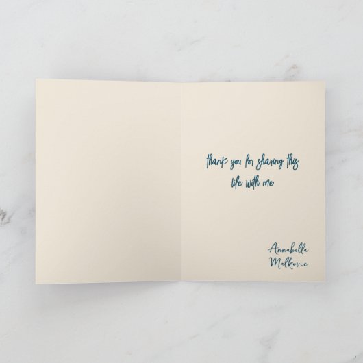 Paar en harten Valentijnsdag Beige Kaart (Binnen)