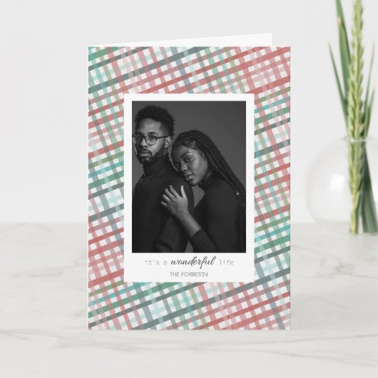 Paar foto op pastel plaid print feestdagen kaart (Voorkant)