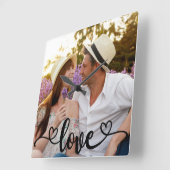 Paar-fotoliefdesprogramma's en -hartenkalligrafie vierkante klok (Hoek)