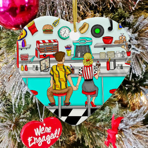 Paar Holding Hands uit 1950 op Diner Kerstmis Keramisch Ornament