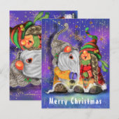 Paar Hugged Gnomen die vrolijk kerstlied zingen Briefkaart (Voorkant / Achterkant)