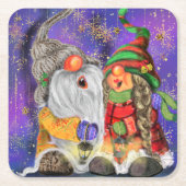 Paar Hugged Gnomen die vrolijk kerstlied zingen Kartonnen Onderzetters (Voorkant)