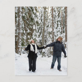 Paar in bos briefkaart