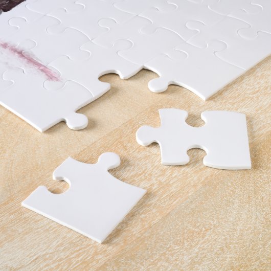 Paar in liefde onder rode paraplu-puzzel legpuzzel (Zijkant)