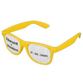 Paar Initialen en Datum Zwart Wit Modern Script Retro Zonnebril (Gekanteld)