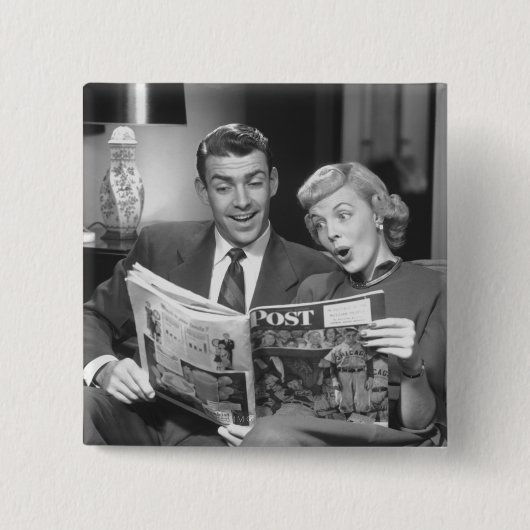 Paar Reading Magazine Vierkante Button 5,1 Cm (Voorkant)