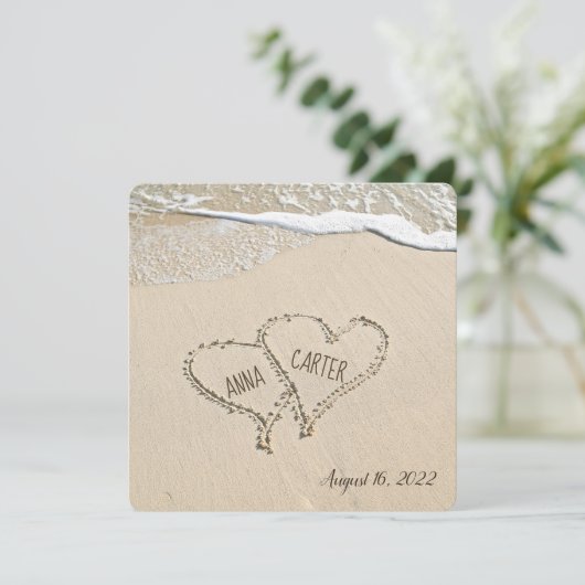 Paar van Beach Hearts Wedding Invite Kaart (Staand voorkant)