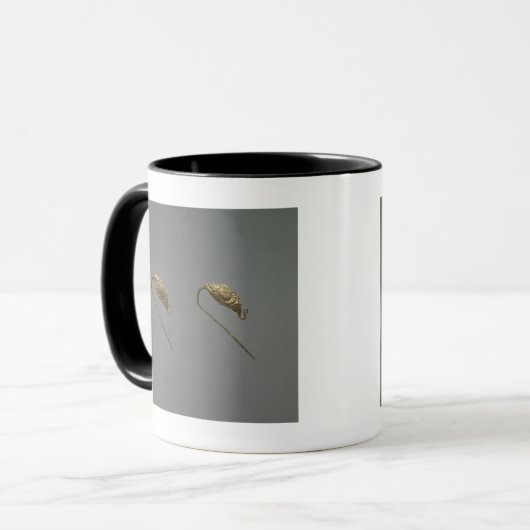 Paar van goudoorbellen, Liao Dynasty Mok (Voorkant links)