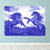 Paar van paarden in blauw en wit V1-canvas afdrukk Canvas Afdruk (Insitu (Houten vloer))
