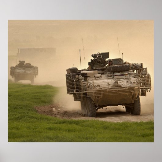 Paar van Stryker Vehicles Poster (Voorkant)