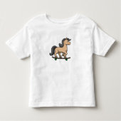 Paard als schaatser met skateboard kinder shirts (Voorkant)