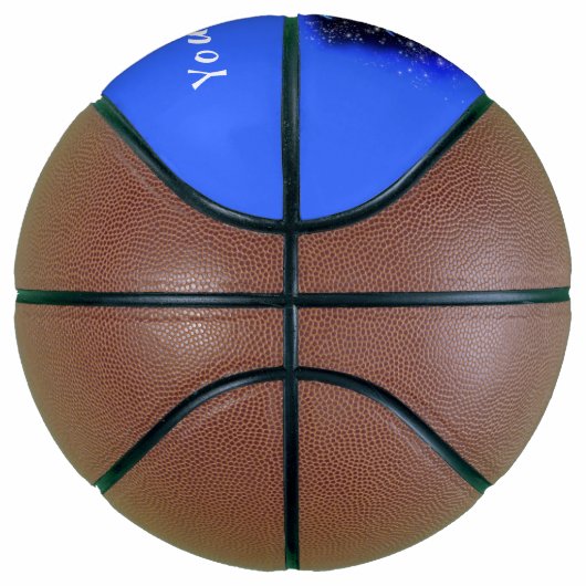 Paard Basketbal die in Blauwe Nacht Douanetekst lo (Rechts)